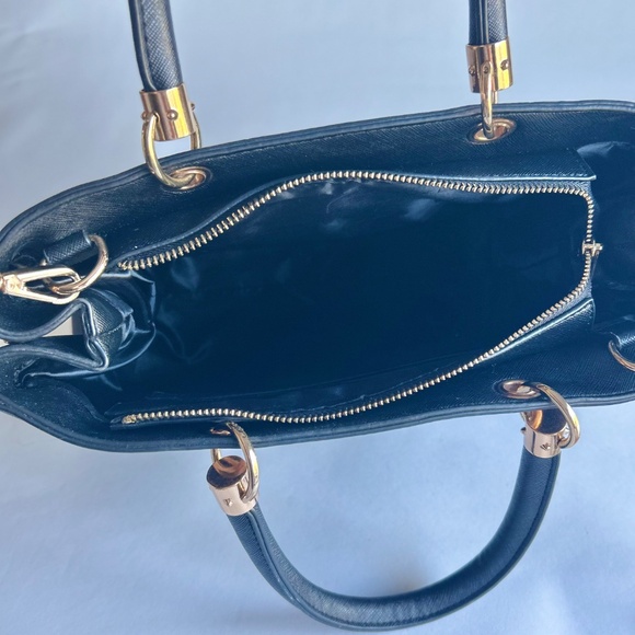 Carvela Black Crossgrain Leather Tote - Picture 13 of 14